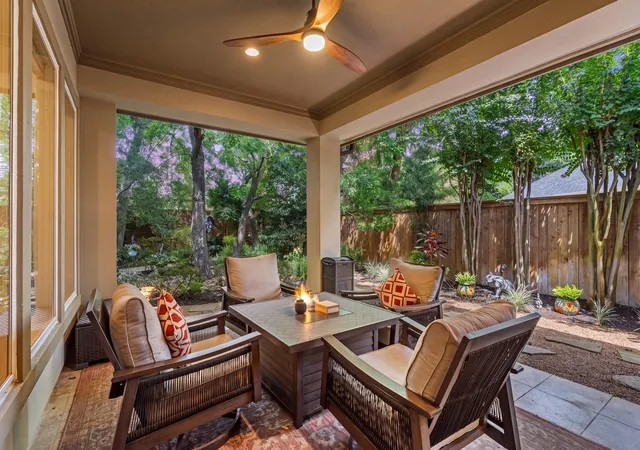 Photo 3 of Sale Pending at 11506 Manorhouse Ln, Houston, TX 77082 | MLS# 82595544 | Listing updated on 2026-09-20