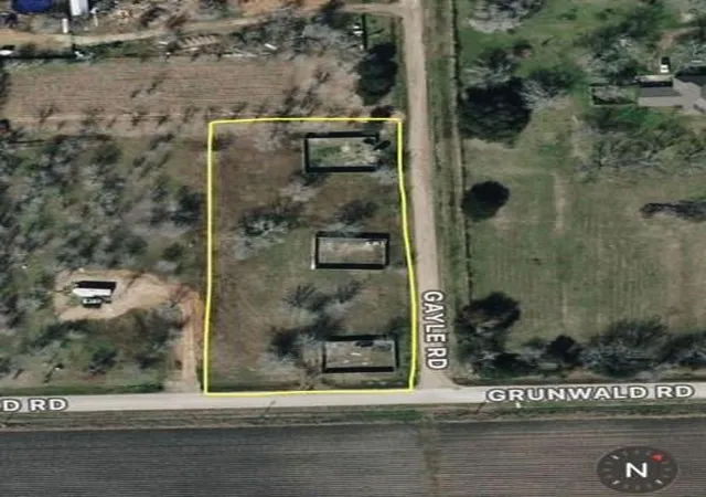 2nd image of 9002 Grunwald Rd, Beasley, TX 77417 | MLS# 97336272