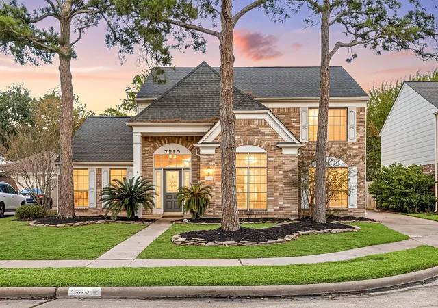 Photo 2 of Single family home for sale at 7510 Blue Bonnet Run Ct, Houston, TX 77095 | MLS# 59062648 | Listing updated on 2026-09-02