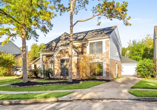 Photo 4 of Single family home for sale at 7510 Blue Bonnet Run Ct, Houston, TX 77095 | MLS# 59062648 | Listing updated on 2026-09-02