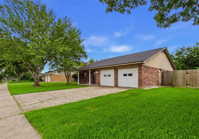 4th image of 10306 Rustic Rock Rd, La Porte, TX 77571 | MLS# 23600294