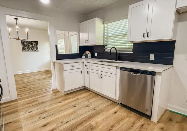 4th image of 4501 E 38Th St, Dickinson, TX 77539 | MLS# 65763590
