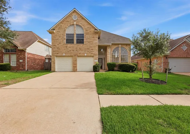 Photo 3 of Single family home for sale at 16622 Stoneside Dr, Houston, TX 77095 | MLS# 86273216 | Listing updated on 2026-09-17