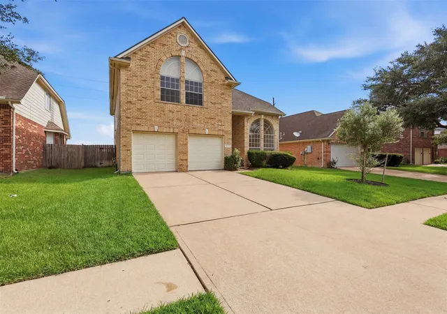 Photo 3 of Single family home for sale at 16622 Stoneside Dr, Houston, TX 77095 | MLS# 86273216 | Listing updated on 2026-09-17