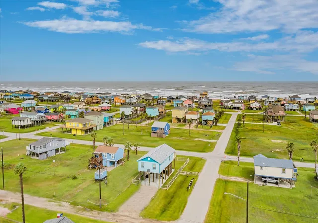 20th image of 722 Ft Velasco Dr, Freeport, TX 77541 | MLS# 58480329