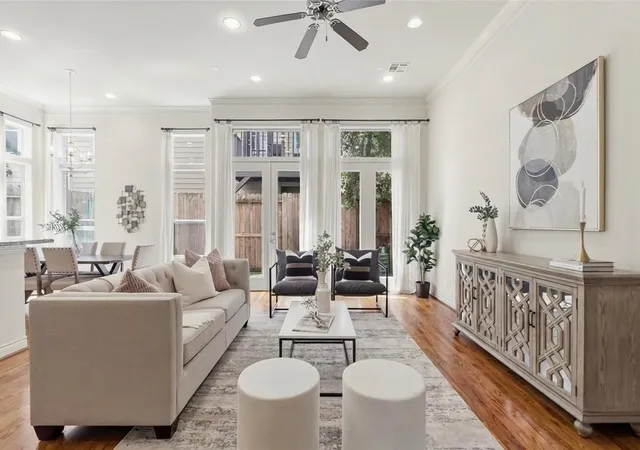 3rd image of 2823 Sherwin St, Houston, TX 77007 | MLS# 39917464