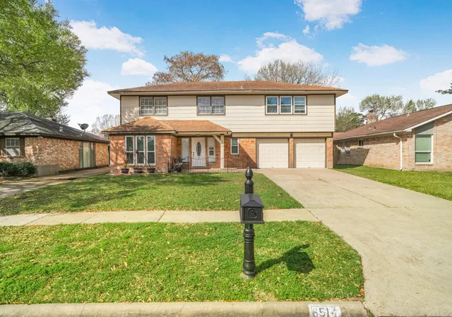 Homes for sale in Houston, TX | 6514 Vialinda Dr, Houston, TX 77083 | MLS# 90519953