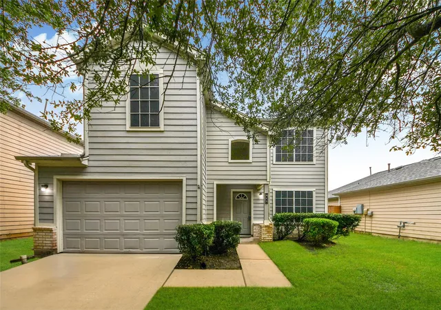 Photo 3 of Single family home for sale at 915 Grand Plains Dr, Houston, TX 77090 | MLS# 66735757 | Listing updated on 2026-08-28