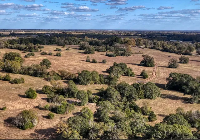 Photo 1 of Sale Pending at 6 Creekview Trl, Brenham, TX 77833 | MLS# 3524501 | Listing updated on 2026-07-06