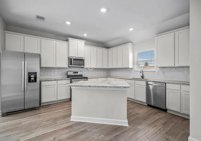 Photo 2 of Single family home for sale at 1927 June Lake Ln, Rosharon, TX 77583 | MLS# 73078760 | Listing updated on 2026-08-18