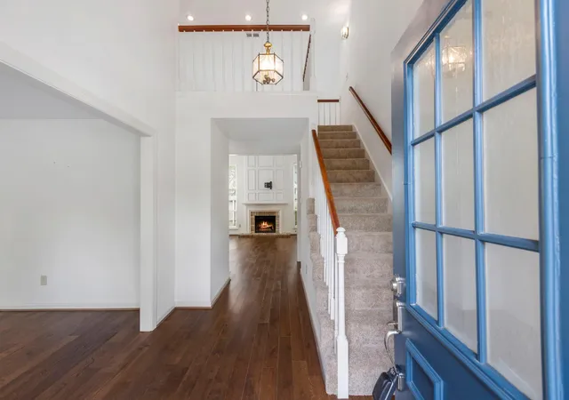 3rd image of 59 Fire Flicker Pl, The Woodlands, TX 77381 | MLS# 19723705