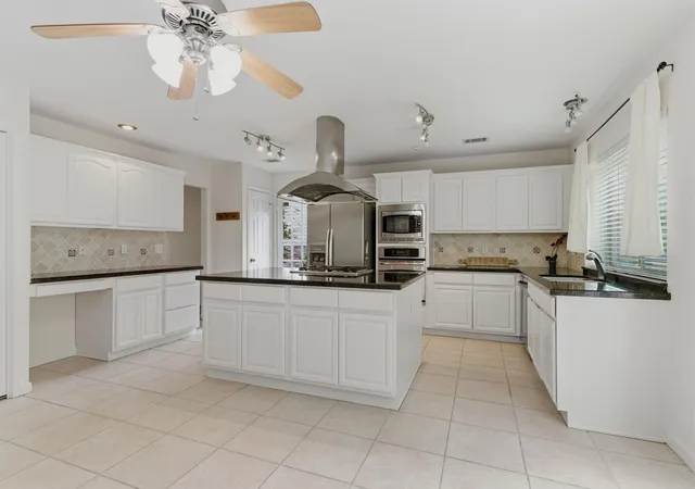 4th image of 59 Fire Flicker Pl, The Woodlands, TX 77381 | MLS# 19723705
