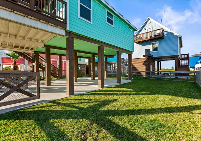 Homes for sale in Surfside Beach, TX | 218 Sea Oats Dr, Surfside Beach, TX 77541 | MLS# 82189372