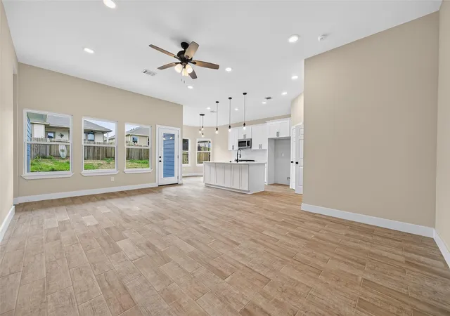 Photo 3 of Single family home for sale at 11405 Natalia Ln, Willis, TX 77318 | MLS# 60830126 | Listing updated on 2026-08-28