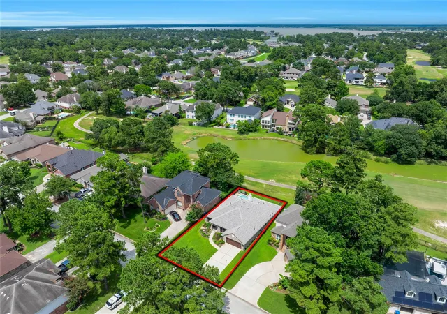 Photo 3 of Single family home for sale at 18510 Bluewater Cvs Dr, Humble, TX 77346 | MLS# 70503362 | Listing updated on 2026-09-19