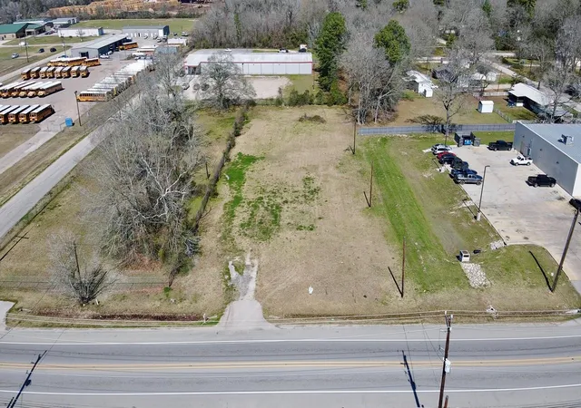 3rd image of 26341 Fm 2090 Rd, Splendora, TX 77372 | MLS# 98785286