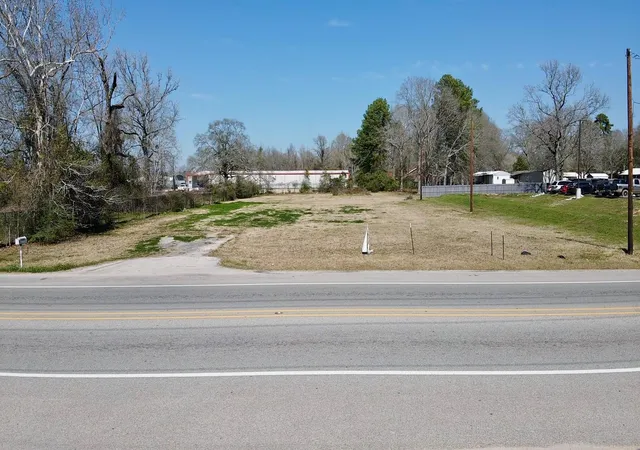 4th image of 26341 Fm 2090 Rd, Splendora, TX 77372 | MLS# 98785286