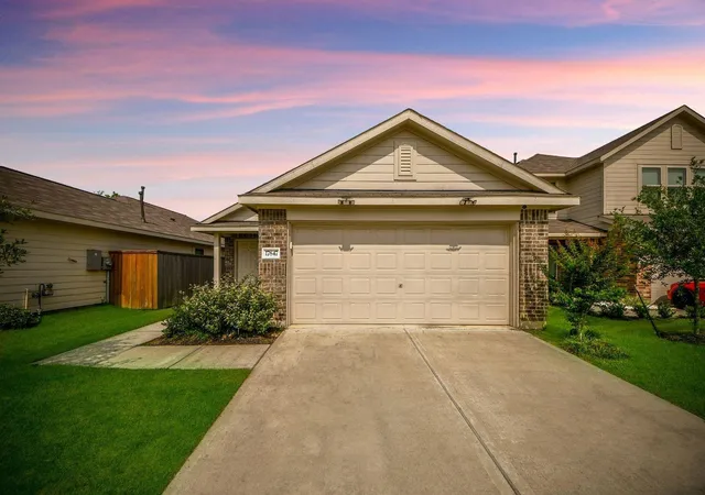 Photo 1 of Single family home for sale at 17847 Pemswood Dr, Hockley, TX 77447 | MLS# 19644700 | Listing updated on 2026-06-27
