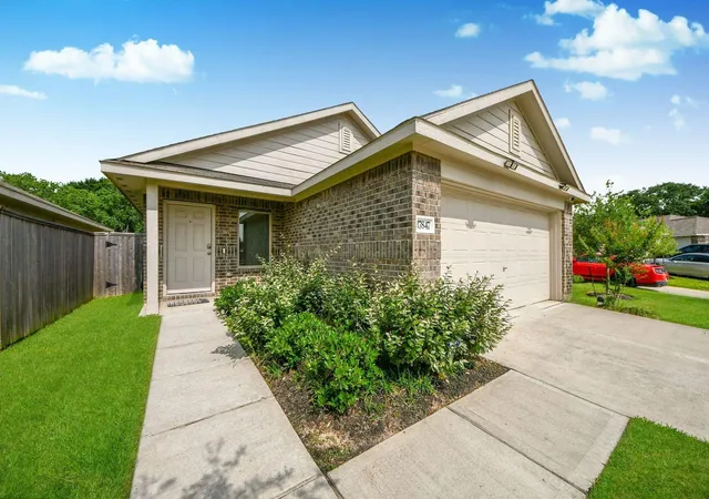 Photo 3 of Single family home for sale at 17847 Pemswood Dr, Hockley, TX 77447 | MLS# 19644700 | Listing updated on 2026-06-27