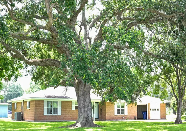 1st image of 402 Peach Point Rd, Freeport, TX 77541 | MLS# 76558567