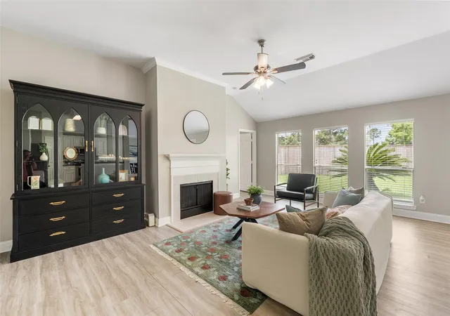 Photo 3 of Single family home for sale at 3806 Vinecrest Dr, Pearland, TX 77584 | MLS# 22762801 | Listing updated on 2026-09-23