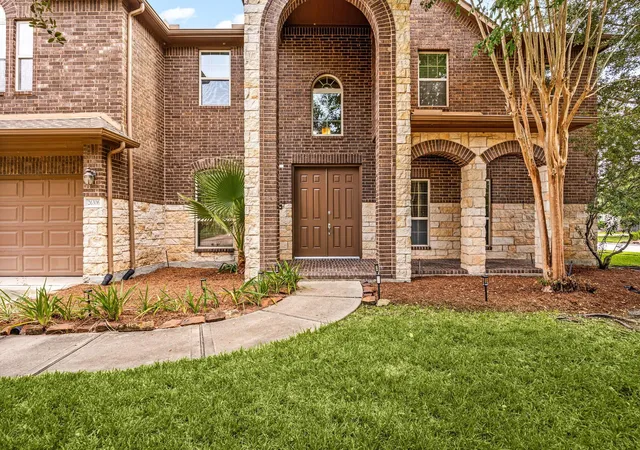 Photo 3 of Single family home for sale at 26306 Sunny Springs Ln, Cypress, TX 77433 | MLS# 96645546 | Listing updated on 2026-09-12