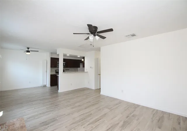 Photo 3 of Townhouse for sale at 11568 S Kirkwood Rd, Houston, TX 77477 | MLS# 5238373 | Listing updated on 2026-09-01