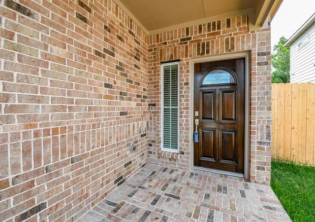 Photo 3 of Single family home for sale at 7974 Fowlie St, Houston, TX 77028 | MLS# 36037496 | Listing updated on 2026-09-15