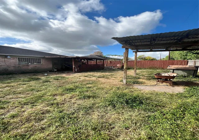 4th image of 4306 Kelling St, Houston, TX 77045 | MLS# 21336598