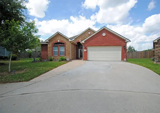 1st image of 13409 Gardenspring Ct, Rosharon, TX 77583 | MLS# 87870659