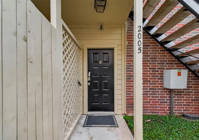 3rd image of 2121 El Paseo, Houston, TX 77054
