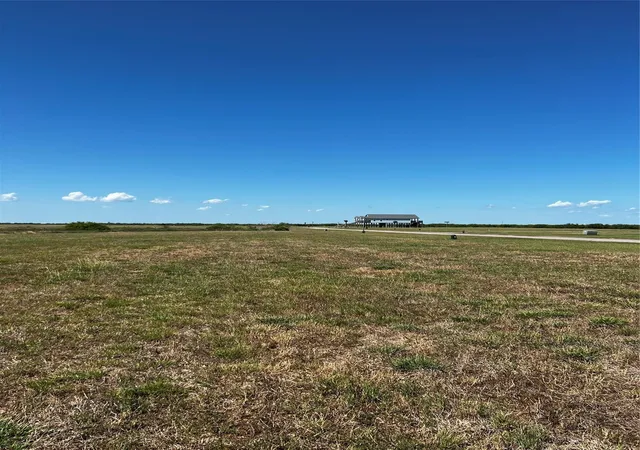 5th image of 3221 Bay Ridge Dr, Palacios, TX 77465 | MLS# 26523917