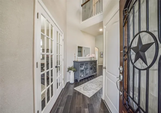 Photo 3 of Single family home for sale at 29111 Parker Trace Dr, Fulshear, TX 77441 | MLS# 61743523 | Listing updated on 2026-09-17