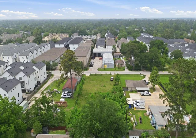 Photo 3 of Land for sale at 861 Wakefield Dr, Houston, TX 77018 | MLS# 37388771 | Listing updated on 2026-07-05