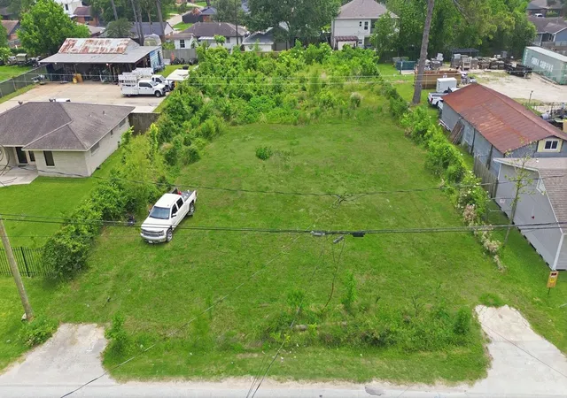 Photo 4 of Land for sale at 861 Wakefield Dr, Houston, TX 77018 | MLS# 37388771 | Listing updated on 2026-07-05
