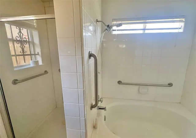 16th image of 4826 Mayflower St, Houston, TX 77033 | MLS# 50248223
