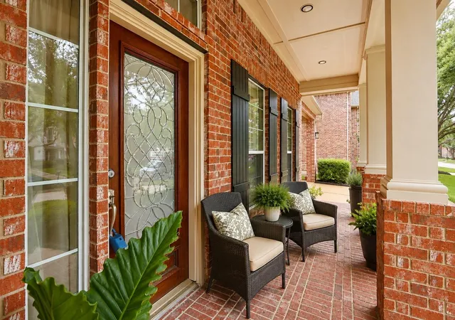 Photo 4 of Single family home for sale at 10222 Birchline Dr, Spring, TX 77379 | MLS# 69297472 | Listing updated on 2026-09-15