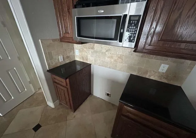 3rd image of 7039 Kingston Cove Ln #303, Willis, TX 77318 | MLS# 36489651