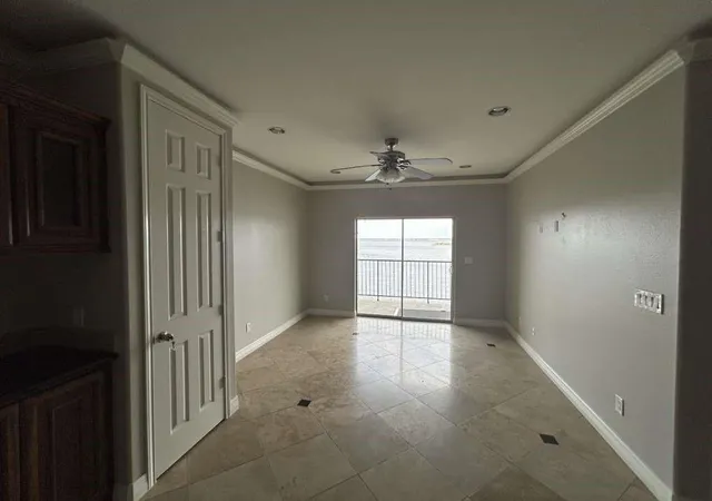 5th image of 7039 Kingston Cove Ln #303, Willis, TX 77318 | MLS# 36489651