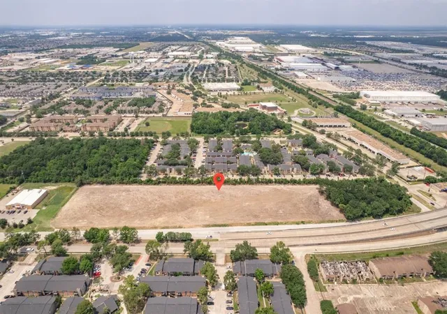 Homes for sale in Houston, TX | 1003 Greens Rd, Houston, TX 77060 | MLS# 5835035