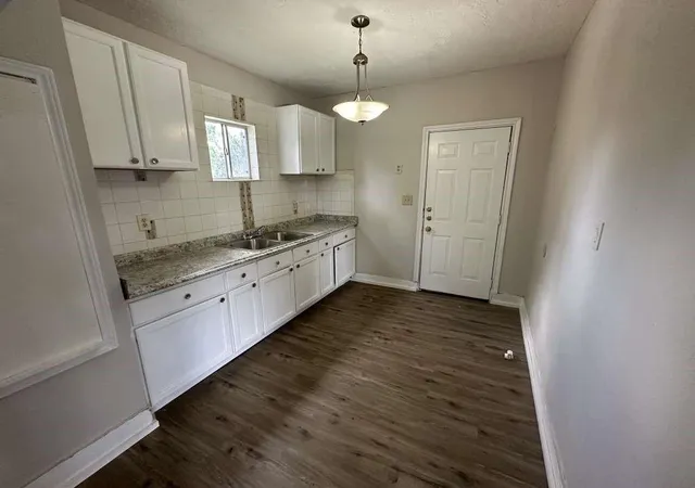 Photo 3 of Sale Pending at 4520 Falls St, Houston, TX 77026 | MLS# 20747160 | Listing updated on 2026-07-04