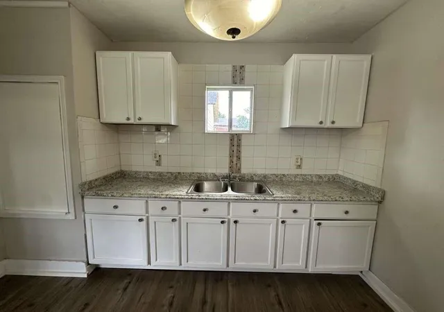 Photo 4 of Sale Pending at 4520 Falls St, Houston, TX 77026 | MLS# 20747160 | Listing updated on 2026-07-04