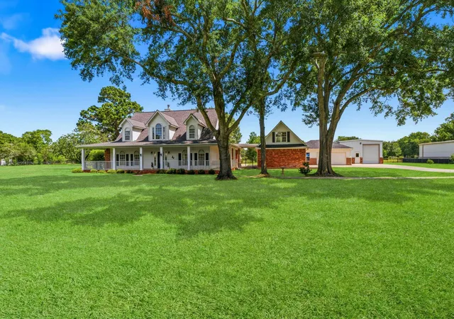 2nd image of 11443 Outpost Cove Dr, Willis, TX 77318 | MLS# 45815469