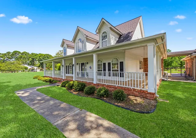 4th image of 11443 Outpost Cove Dr, Willis, TX 77318 | MLS# 45815469