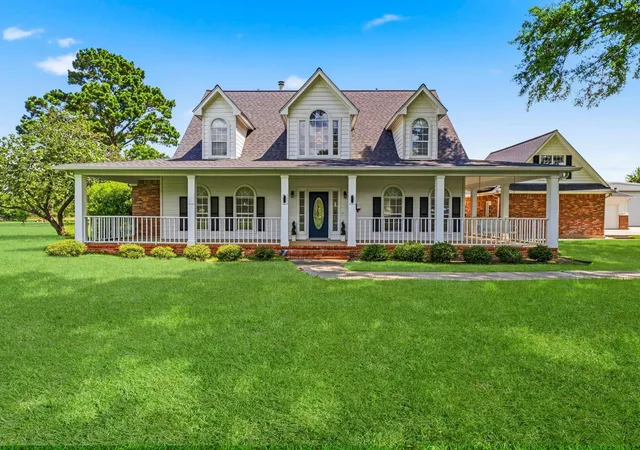 5th image of 11443 Outpost Cove Dr, Willis, TX 77318 | MLS# 45815469