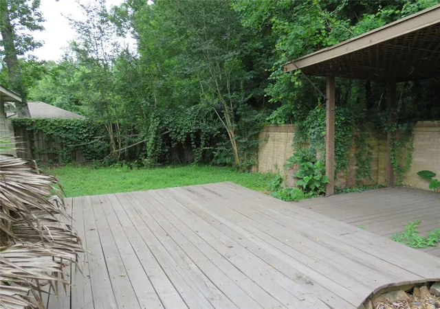 22nd image of 13322 Castlecombe Dr, Houston, TX 77044 | MLS# 67721183