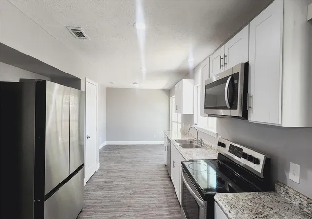 5th image of 4126 Worrell Dr, Houston, TX 77045 | MLS# 12038616