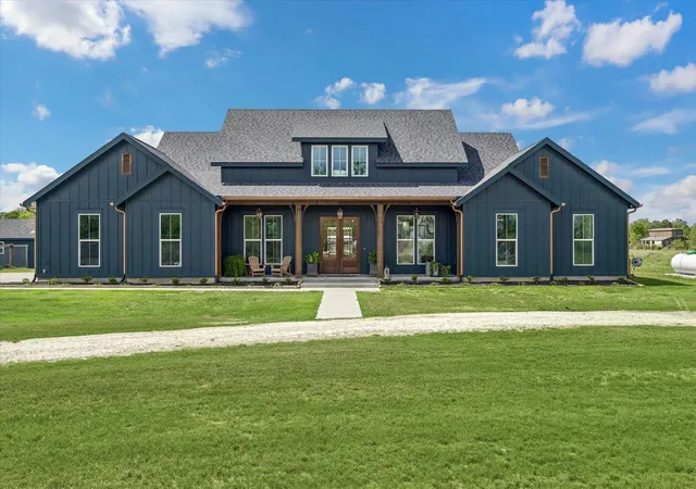 1st image of 2610 County Road 163, Alvin, TX 77511 | MLS# 79398116