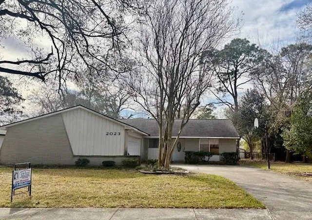 2nd image of 2023 Westlake Rd, Houston, TX 77062 | MLS# 81205778