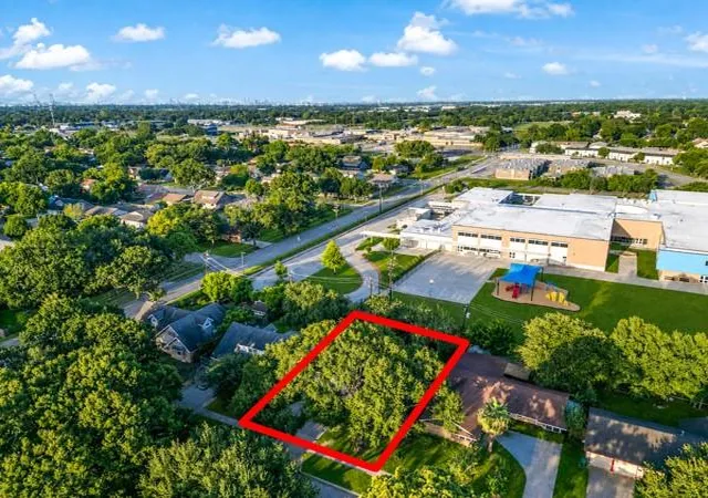 37th image of 2305 Peach Ln, Pasadena, TX 77502 | MLS# 19537220